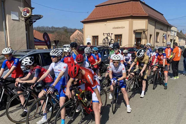 Biciklisti Spartaka uspešni u Mađarskoj
