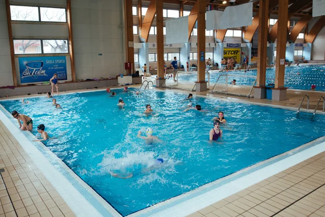 Besplatna škola plivanja za učenike drugih razreda