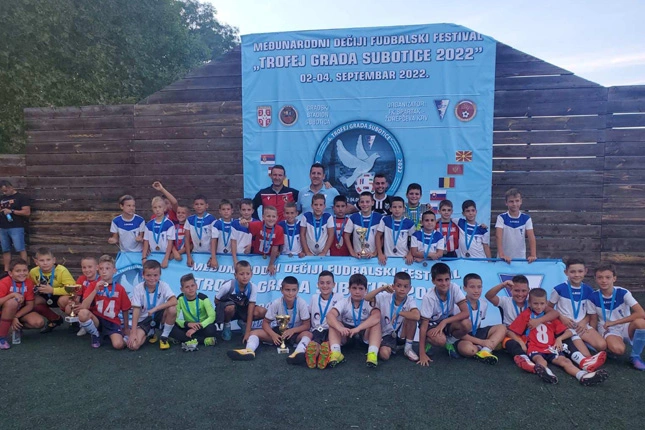 Trofej grada Subotice praznik dečjeg fudbala (FOTO)